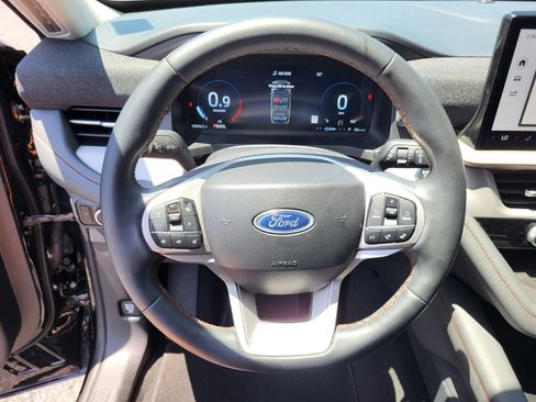 Certified 2025 Ford Explorer Active RWD image 26