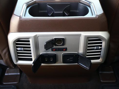 Used 2018 Ford F150 King Ranch w/ Equipment Group 601A Luxury AWD/4WD image 15
