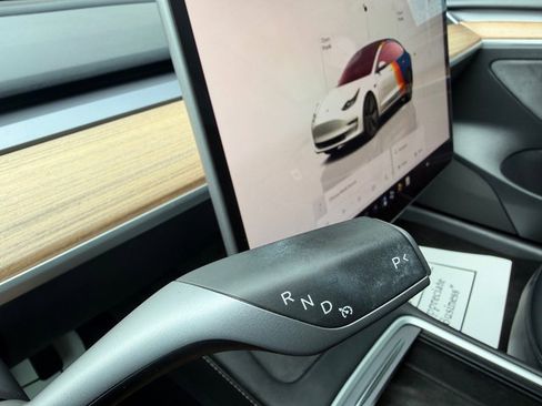 Used 2023 Tesla Model 3 Standard Range RWD image 19