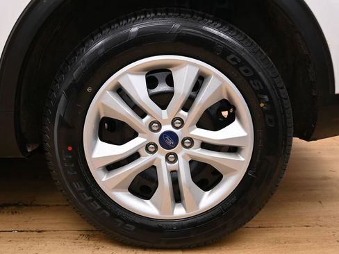 Used 2020 Ford Escape S image 12