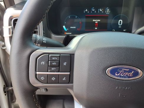 Certified 2025 Ford F250 Lariat w/ Black Appearance Package AWD/4WD image 17