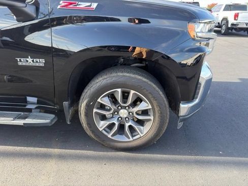 Used 2019 Chevrolet Silverado 1500 LT w/ Texas Edition AWD/4WD image 4