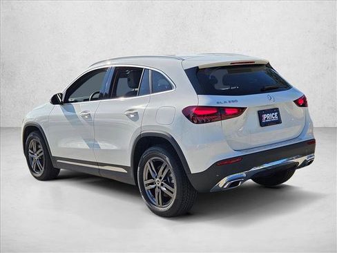 Used 2026 Mercedes-Benz GLA 250 image 8