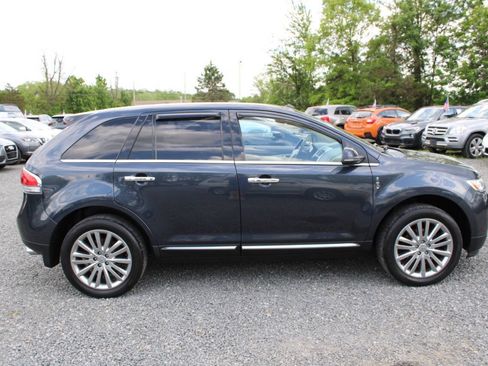 Used 2013 Lincoln MKX AWD image 6