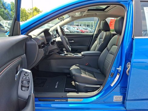 Certified 2024 Nissan Sentra SR w/ SR Premium Package FWD image 15