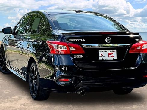 Used 2017 Nissan Sentra SR w/ SR Midnight Edition FWD image 4