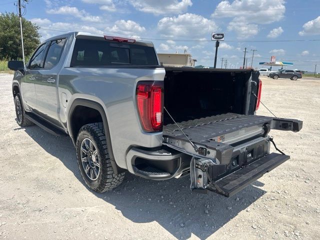 Used 2025 GMC Sierra 1500 AT4 w/ AT4 Premium Package AWD/4WD image 4