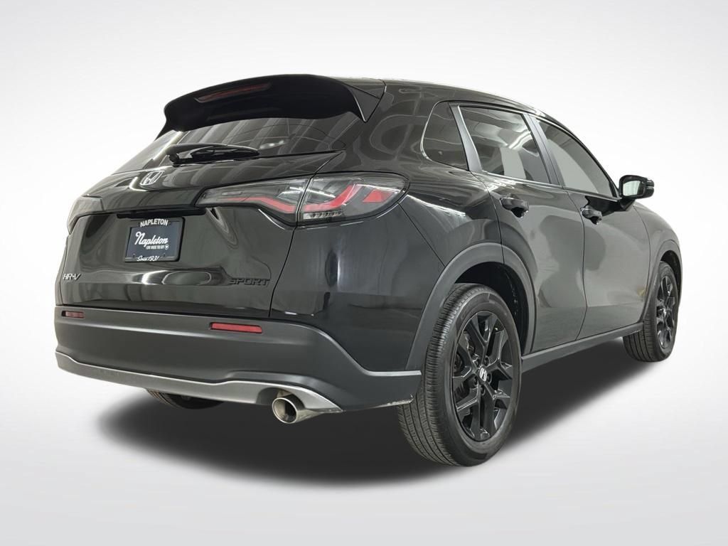 Used 2025 Honda HR-V Sport image 3
