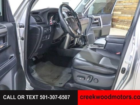 Used 2020 Toyota 4Runner SR5 Premium AWD/4WD image 11