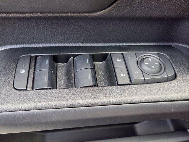 Used 2025 Toyota 4Runner SR5 AWD/4WD image 24