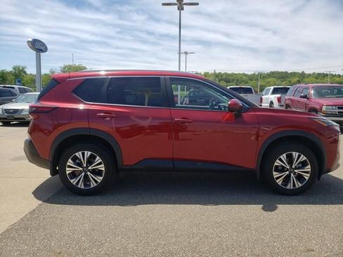 Used 2023 Nissan Rogue SV w/ SV Premium B Package AWD/4WD image 3