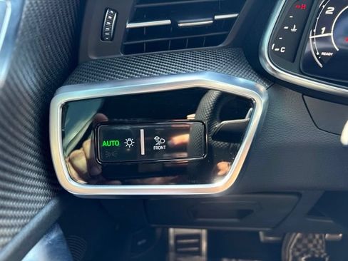 Used 2022 Audi RS 6 w/ Executive Package AWD/4WD image 16