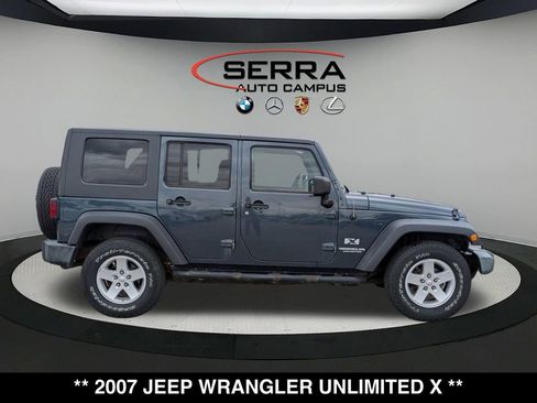 Used 2007 Jeep Wrangler Unlimited X w/ Dual Top Group AWD/4WD image 10
