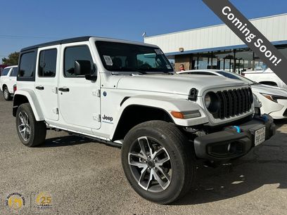 Used 2024 Jeep Wrangler Unlimited w/ Technology Group