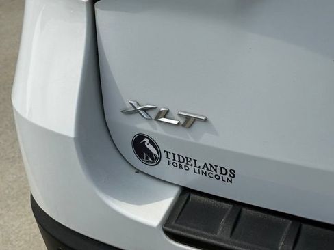 Used 2020 Ford Explorer XLT w/ Equipment Group 202A AWD/4WD image 10
