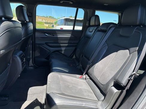 Used 2024 Jeep Grand Cherokee L Laredo AWD/4WD image 25