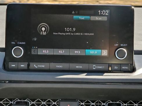 Used 2023 Honda Accord EX image 19