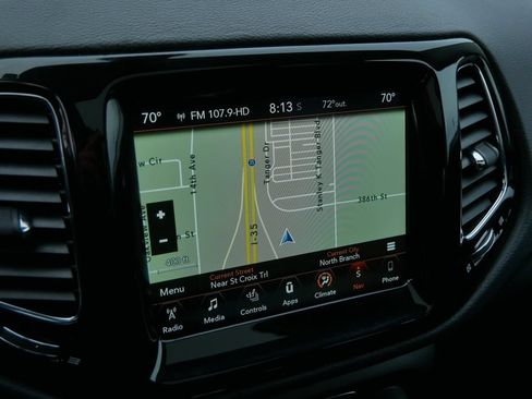 Used 2018 Jeep Compass Limited w/ Navigation Group AWD/4WD image 28
