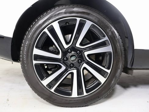 Used 2023 Land Rover Range Rover SE image 21