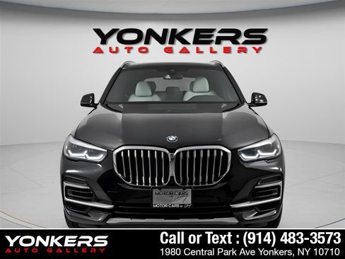 Used 2023 BMW X5 xDrive40i w/ Premium Package image 5