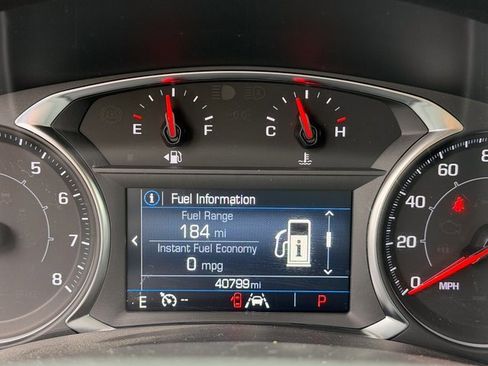 Used 2024 GMC Terrain SLE image 12