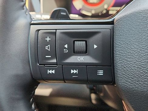 Used 2026 Nissan Pathfinder Platinum AWD/4WD image 15