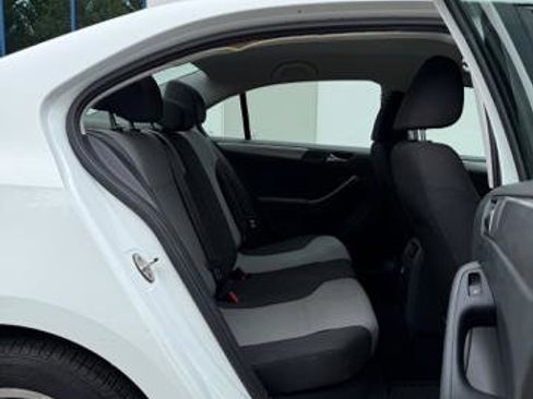 Used 2017 Volkswagen Jetta S image 13