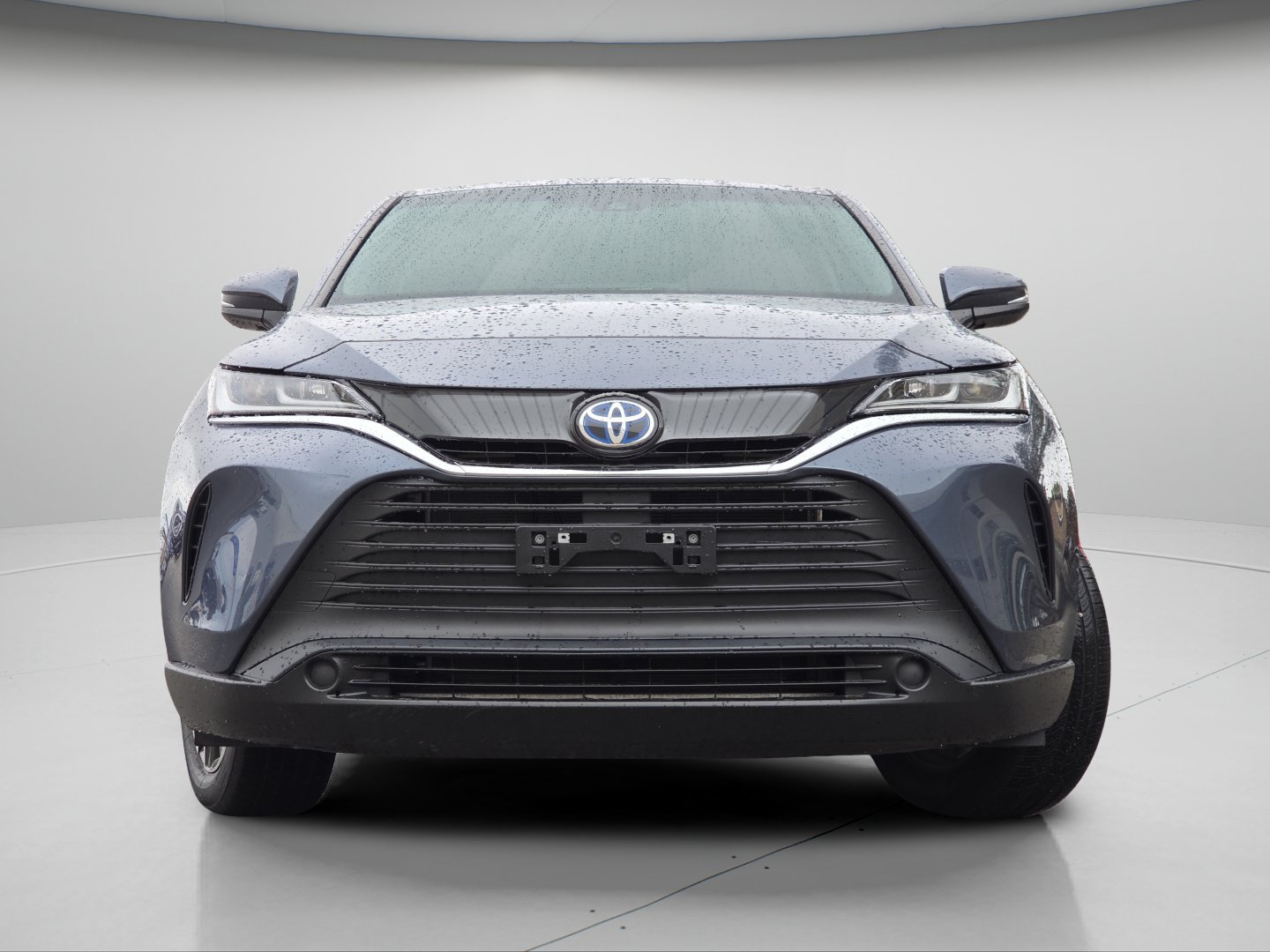 Used 2024 Toyota Venza LE AWD/4WD image 3