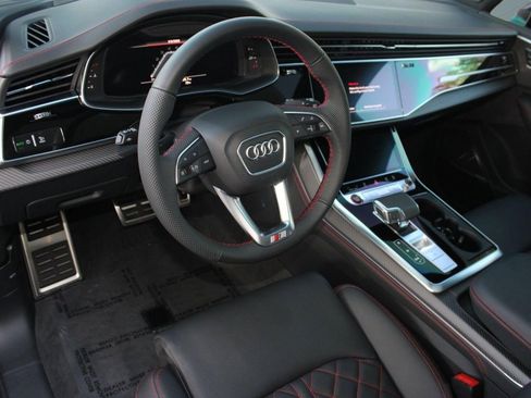 Used 2026 Audi SQ7 Prestige image 4