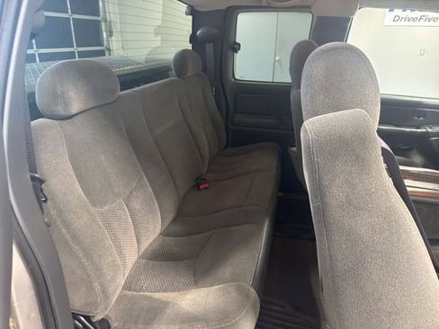 Used 2004 Chevrolet Silverado 1500 LS image 21