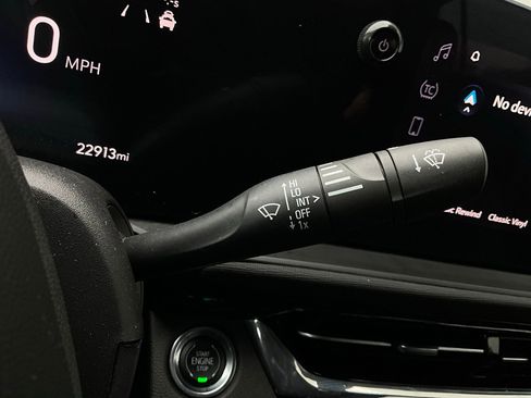 Used 2025 Buick Envista Sport Touring image 36