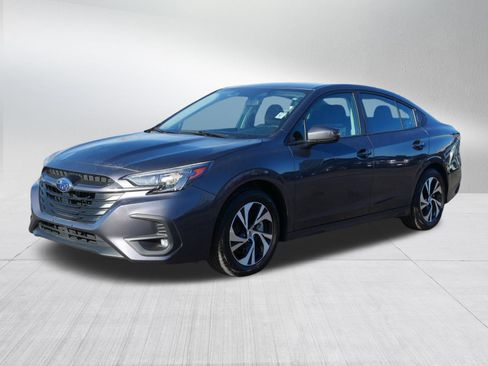 Used 2025 Subaru Legacy Premium image 3