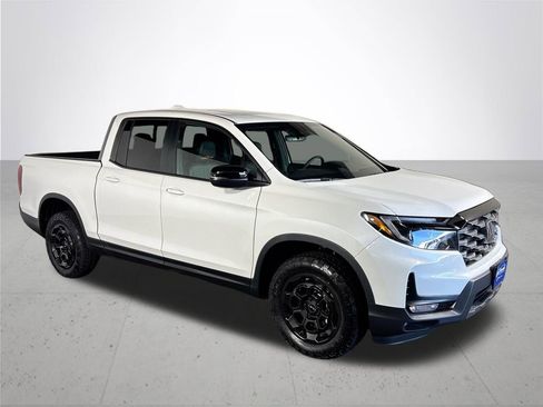 New 2025 Honda Ridgeline TrailSport+ image 4