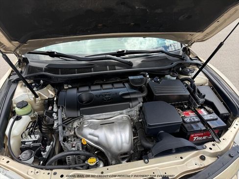 Used 2011 Toyota Camry LE FWD image 21