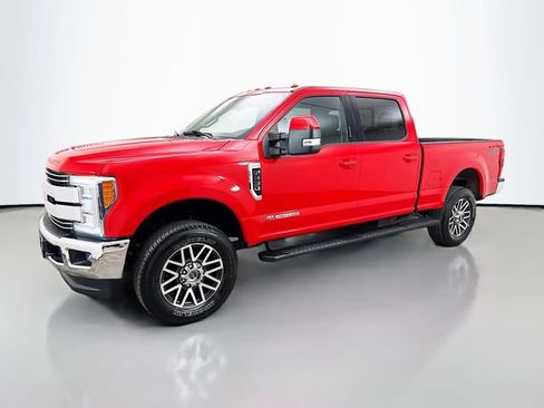 Used 2018 Ford F250 Lariat w/ Lariat Ultimate Package AWD/4WD image 3