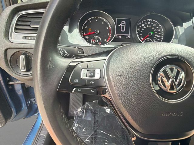 Used 2021 Volkswagen Golf 4-Door FWD image 29