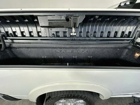 Used 2022 RAM 2500 Limited AWD/4WD image 40