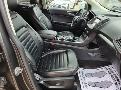 Used 2020 Ford Edge SEL AWD/4WD image 10