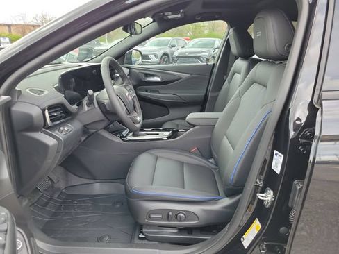 New 2026 Buick Envista Sport Touring w/ Convenience I Package FWD image 17