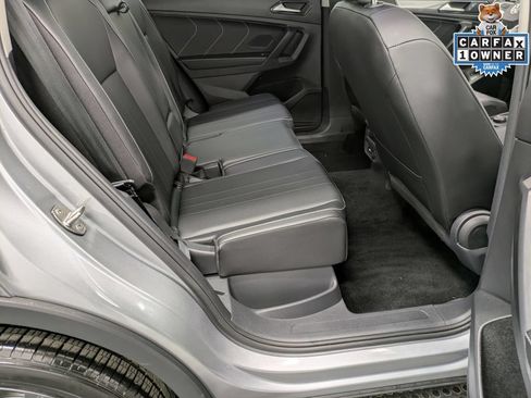 Used 2022 Volkswagen Tiguan SE AWD/4WD image 26