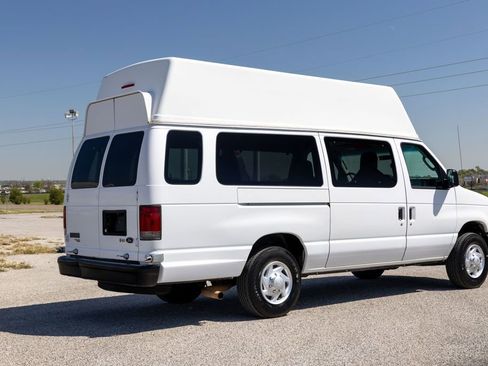 Used 2011 Ford E-350 and Econoline 350 Extended Super Duty w/ PWR Group image 7