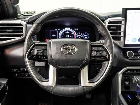 Used 2024 Toyota Sequoia Platinum AWD/4WD image 23