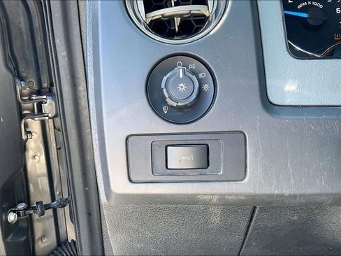 Used 2013 Ford F150 XLT w/ Luxury Equipment Group image 33