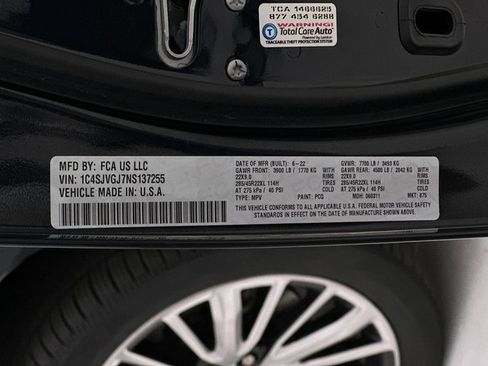 Used 2022 Jeep Grand Wagoneer Series III image 44