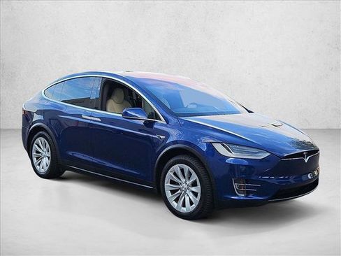 Used 2020 Tesla Model X Long Range AWD/4WD image 3
