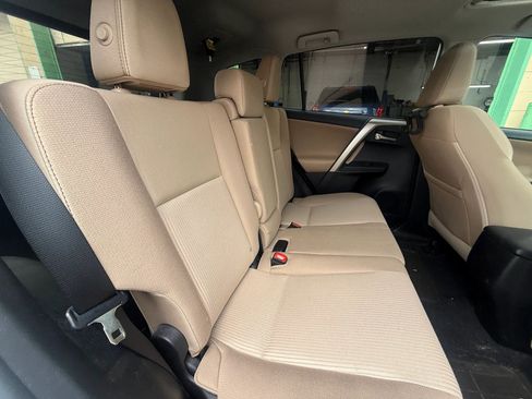 Used 2014 Toyota RAV4 XLE image 14