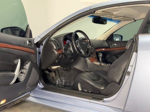 Used 2009 INFINITI G37 Convertible w/ Premium Pkg RWD image 13