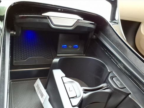 New 2026 Mercedes-Benz C 300 4MATIC Sedan image 19