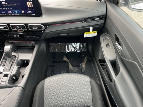 New 2026 Nissan Sentra SV w/ SV Convenience Package FWD image 18