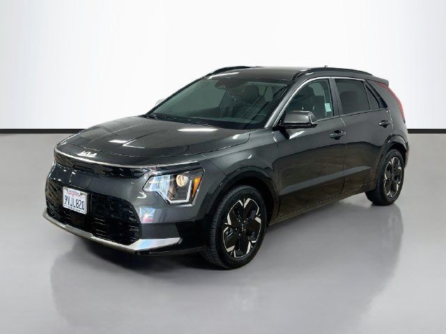 Certified 2025 Kia Niro Wind FWD image 3
